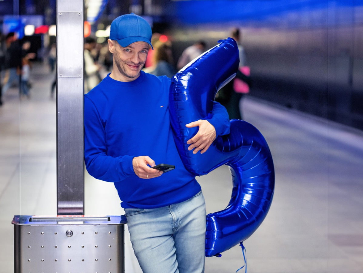 Seit Monaten arbeite ich darauf hin und in 7 Tagen startet nun mein neuer Podcast samt Song! 🥳 Das feiern wir mit einer virtuellen Release Party! 🚀

Am Freitag, den 13.09. von 14:00 bis 17:00 h als Live-Stream auf meinem LinkedIn-Profil. Ich interviewe dort 3h lang coole Gäste!