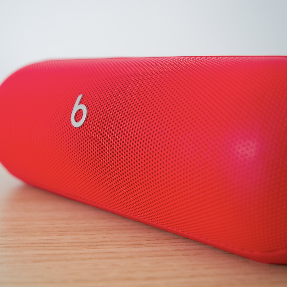 hdmanzanas's tweet image. ¡Nuevo video en el canal! 🎧🔥 ¿Merece la pena el nuevo Beats Pill? Diseño top, buena conectividad... pero, ¿el sonido está a la altura? 🤔
youtu.be/ifOZxS5mU_4

#BeatsPill #ReviewTech #AltavocesBluetooth #SonidoCalidad #Tecnología #BeatsByDre #Gadgets