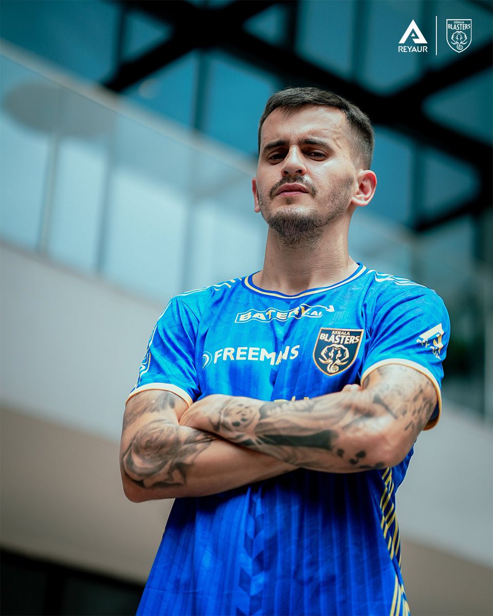 KeralaBlasters's tweet photo. നമ്മുടെ എവേ കിറ്റ് പൊളിയല്ലേ!🔥⚡
Drop your thoughts on our Away Kit 2024-25! 💭
#KBFC #KeralaBlasters https://t.co/V8kFnGQhYg