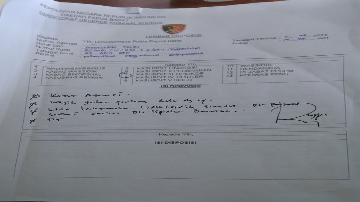 Wo <a href="/prabowo/">Prabowo Subianto</a> kemarin ngomong apa wo? 
Berantas korupsi?
Ketua DPC Loe aja di Fakfak! Terlapor Korupsi! Tanya <a href="/bang_dasco/">Prof. H. Sufmi Dasco Ahmad</a> kan dia yg maen bareng Lakotani.
Tanya ke Ketua DPC Mu itu,setoran berapa dia sampai kasus dia jadi"Peti-es".
<a href="/Gerindra/">Partai Gerindra</a> Coba sini belain! Bilg berantas korupsi?