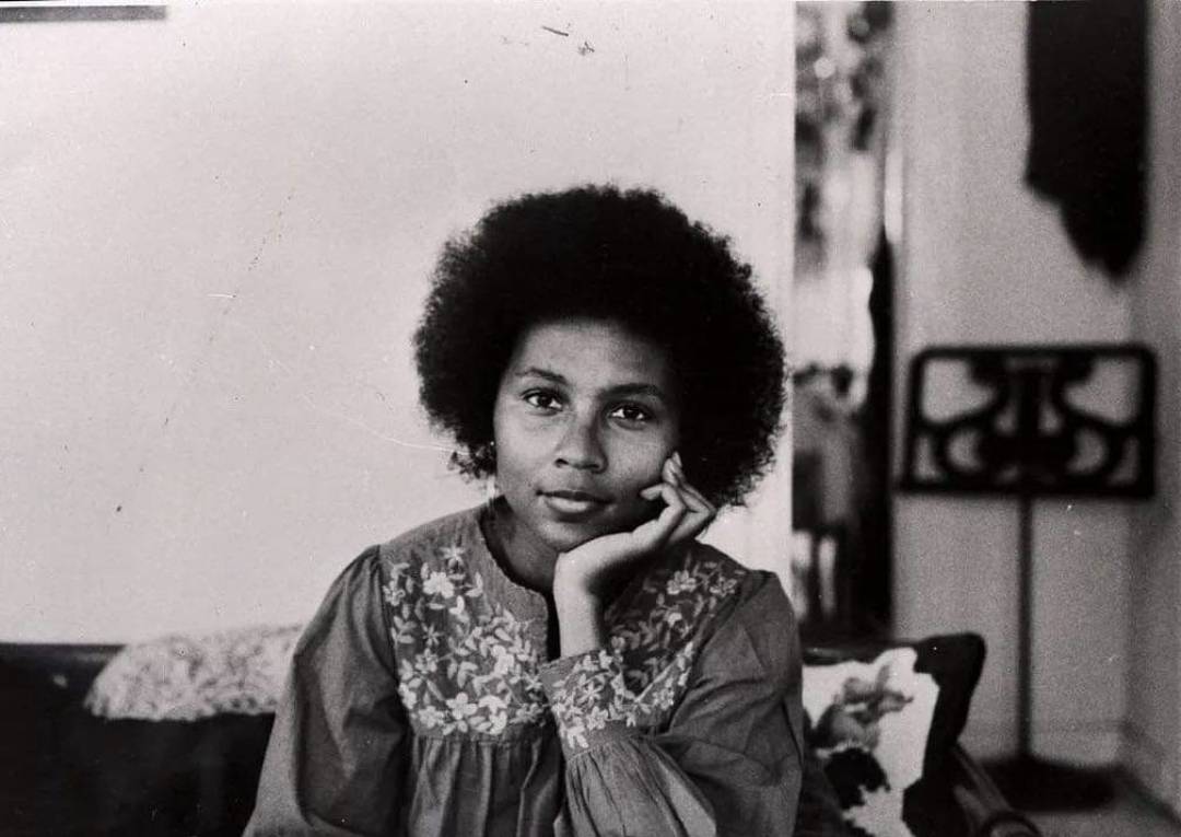 BlkHistStudies's tweet image. "Knowing how to be solitary is central to the art of loving. When we can be alone, we can be with others without using them as a means of escape."
~ bell hooks