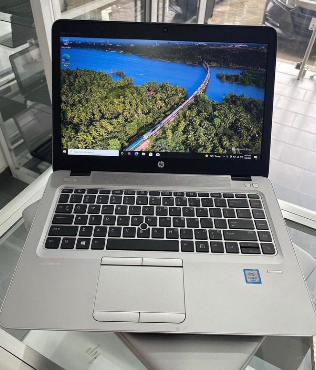 besttechghana's tweet image. Hp elitebook 840 g3 Touchscreen
intel core i5 processor
8gb ram🐏🔥
256gb ssd
2.5ghz speed
13.3-inches screen size[ full hd 1920 x 1080
keyboard light
sim card slot ( active &amp;amp; working )
fingerprint

Ghc3,200🔥

Call☎️: 0247228888
WhatsApp : wa.link/07vgo7

{ NSMQ Angola