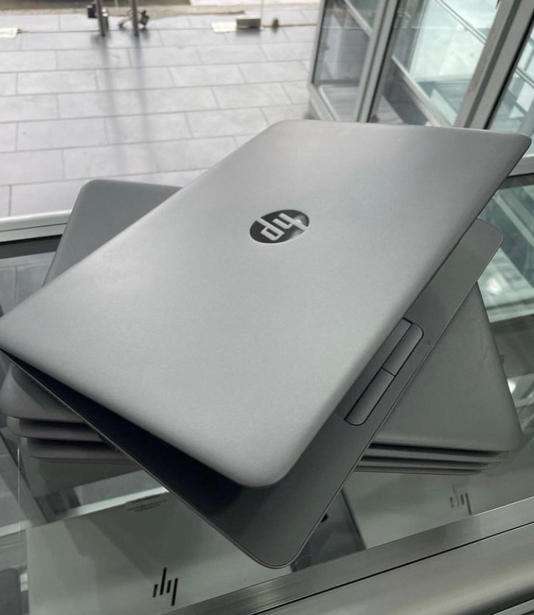 besttechghana's tweet image. Hp elitebook 840 g3 Touchscreen
intel core i5 processor
8gb ram🐏🔥
256gb ssd
2.5ghz speed
13.3-inches screen size[ full hd 1920 x 1080
keyboard light
sim card slot ( active &amp;amp; working )
fingerprint

Ghc3,200🔥

Call☎️: 0247228888
WhatsApp : wa.link/07vgo7

{ NSMQ Angola