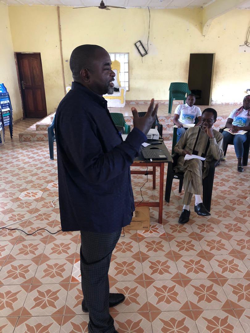 Fambul Tok (@fambultok) on Twitter photo On Thursday, 20 teacher coordinators from 10 schools in #KoinaduguDistrict participated in a training on transitional justice & managing peace clubs, organized by <a href="/fambultok/">Fambul Tok</a> & <a href="/ATJLF_/">Africa Transitional Justice Legacy Fund (ATJLF)</a> . This aims to strengthen alternative dispute resolution in schools. #PeaceBuilding #WanFambul On Thursday, 20 teacher coordinators from 10 schools in #KoinaduguDistrict participated in a training on transitional justice & managing peace clubs, organized by <a href="/fambultok/">Fambul Tok</a> & <a href="/ATJLF_/">Africa Transitional Justice Legacy Fund (ATJLF)</a> . This aims to strengthen alternative dispute resolution in schools. #PeaceBuilding #WanFambul