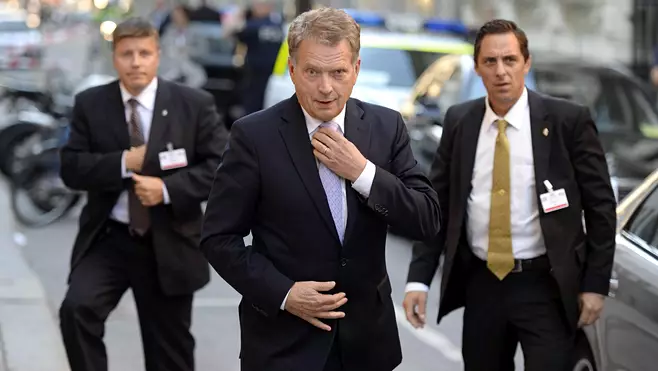 takresearch's tweet photo. @skylikeajedi @VP The same vibes...president Niinistö (picture Jussi Nukari/Lehtikuva) https://t.co/SNNqZyYBf2