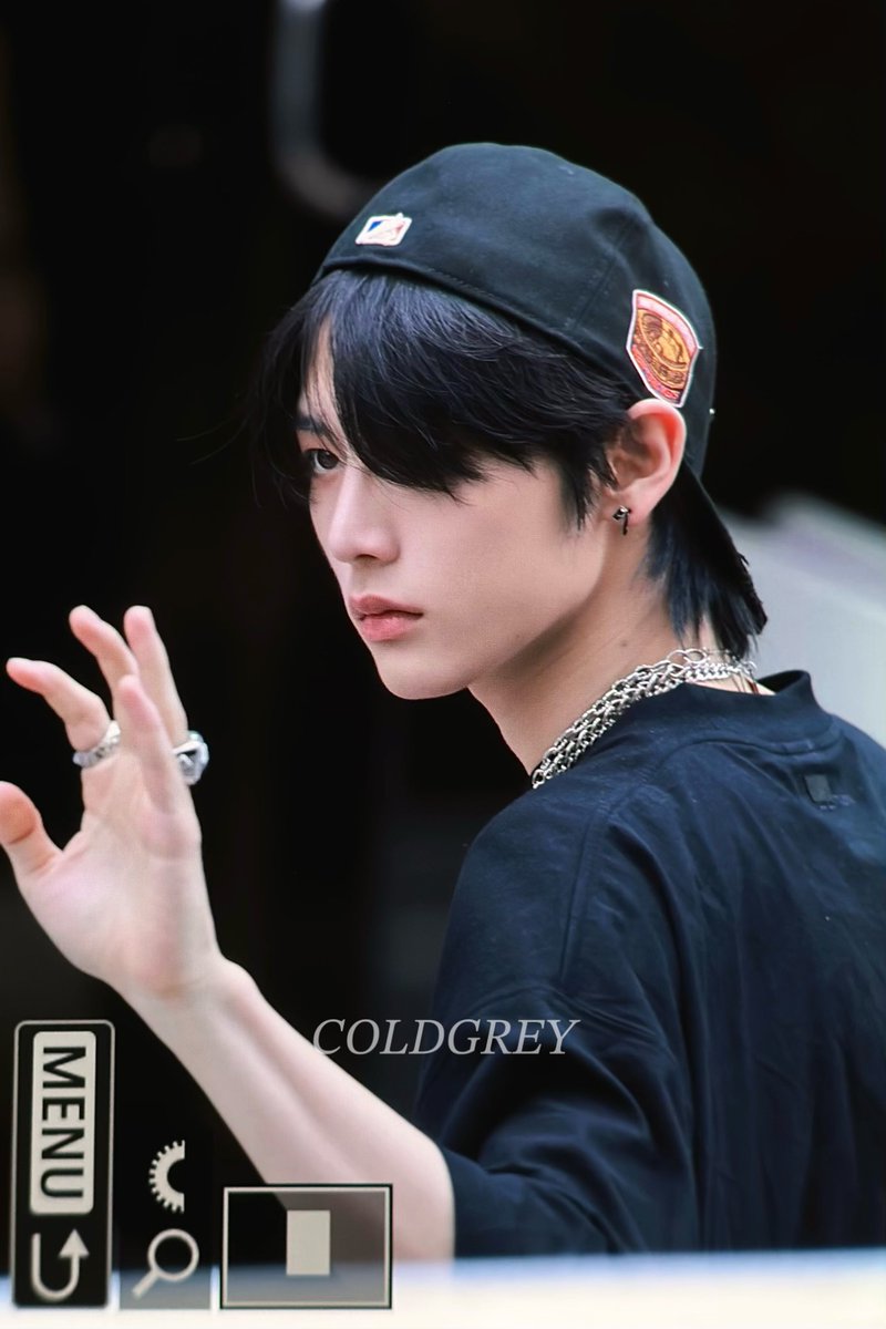 ᴄᴏʟᴅɢʀᴇʏ.:. tweet media
