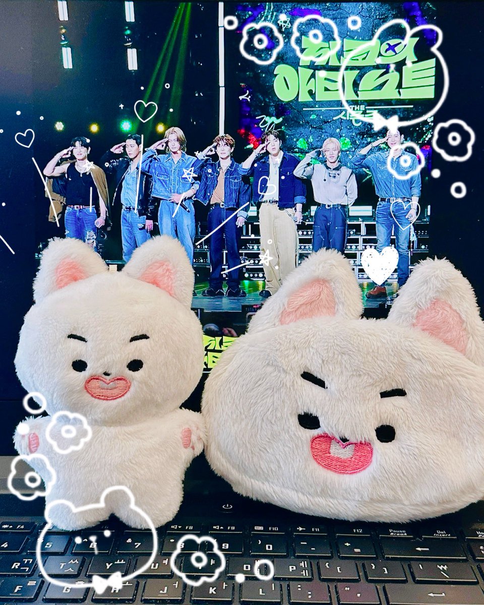 더시즌즈 막방 블락비 완전체 기념 알티 이벤트✨
알티 추첨 두 분께 🐶장모 표모예드+동전지갑🐶 1세트 보내드립니다! (특전 미포함)

당발은 더시즌즈 방송 끝나고 천천히 할게요! 🐾