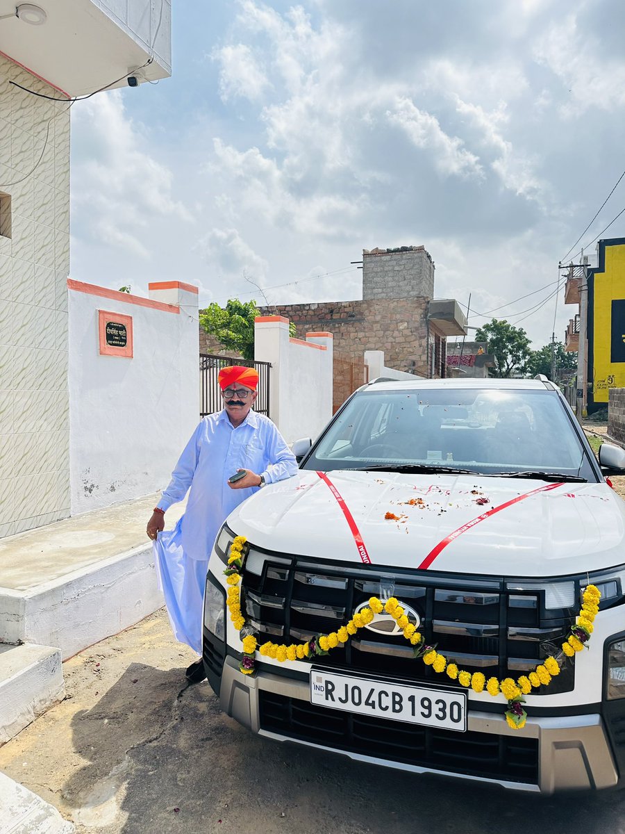 सगती तणो सुभागमन-आई क्रेटा आंगणै

<a href="/HyundaiIndia/">Hyundai India</a> <a href="/Bhawani_Bhati21/">bhanu</a> <a href="/ispsinghbhati/">Surendra Pal Singh</a>