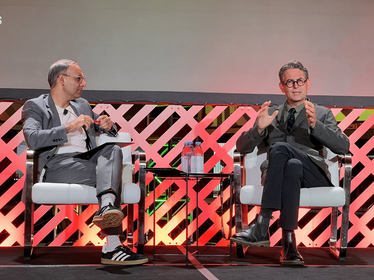 Ritu Thamman MD (@iamritu) on Twitter photo <a href="/jhalamka/">John Halamka, M.D., M.S.</a> #HRX2024
Making healthcare better for all with platform thinking
❤️Need collaboration since patient data varies by geography
❤️Platform is an Ecosystem in a common cloud with shared data
❤️generative AI still needs to be more accurate before it’s used in Medicine <a href="/jhalamka/">John Halamka, M.D., M.S.</a> #HRX2024
Making healthcare better for all with platform thinking
❤️Need collaboration since patient data varies by geography
❤️Platform is an Ecosystem in a common cloud with shared data
❤️generative AI still needs to be more accurate before it’s used in Medicine