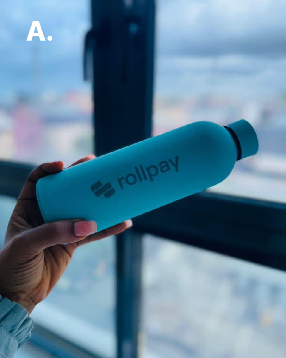 Rollpay_Africa's tweet photo. #mysterybox at your doorstep.
Which item would you be more excited about?
Rollpay is your thoughtful production partner. We also care that you stay hydrated💙💚
Have yourself a wonderful weekend.
Do tell us though, what is your preference?
#rollpay https://t.co/8FqihjhVYP