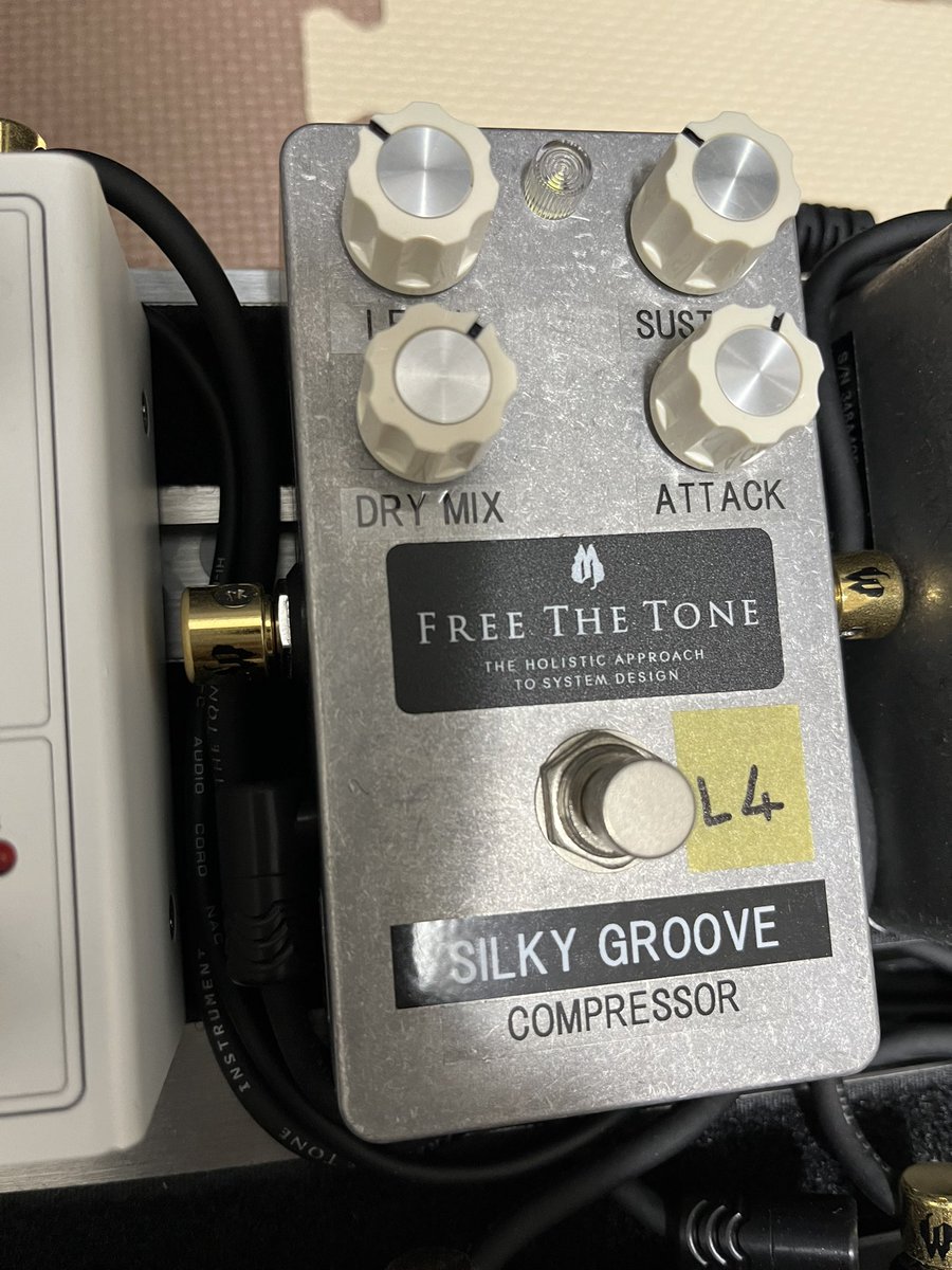 YaimuF's tweet image. 似ているけど違う最強の3台
 #メインのコンプレッサーエフェクター選手権
#FREETHETONE