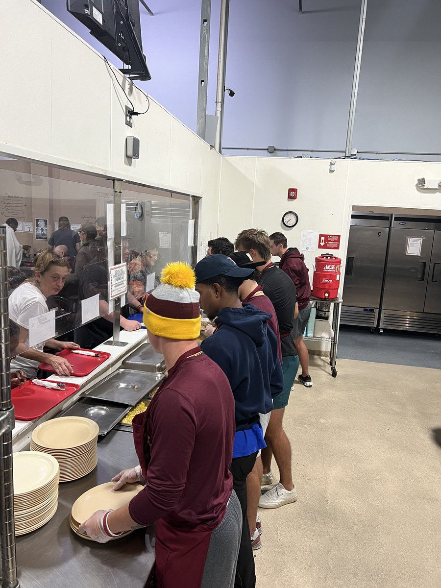 Ron Siers, Jr., PhD, MPM (@ronsiersjr) on Twitter photo Team 1 <a href="/SalisburyBB/">Salisbury Baseball</a> knocked it out of the park today serving 56 food insecure members of our community at HALO. Thanks, <a href="/su_pds/">SU PDS</a> Sara Elburn & <a href="/connorlugo/">Connor Lugo</a> for your servant leadership. #Serving <a href="/SUSeaGulls/">Salisbury Athletics</a> <a href="/lahenry96/">lahenry96</a> Team 1 <a href="/SalisburyBB/">Salisbury Baseball</a> knocked it out of the park today serving 56 food insecure members of our community at HALO. Thanks, <a href="/su_pds/">SU PDS</a> Sara Elburn & <a href="/connorlugo/">Connor Lugo</a> for your servant leadership. #Serving <a href="/SUSeaGulls/">Salisbury Athletics</a> <a href="/lahenry96/">lahenry96</a>