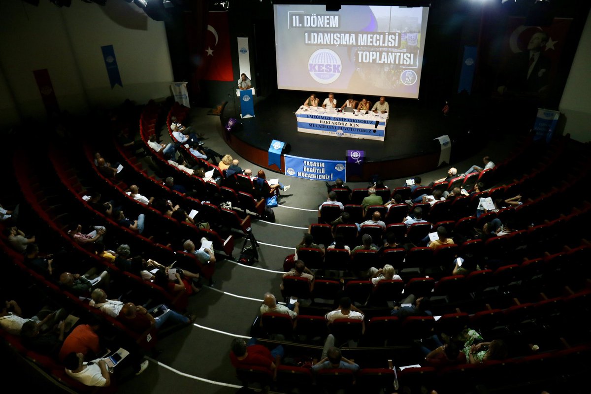 KESK1995's tweet image. KESK 11. Dönem 1. Danışma Meclisi toplantısı İş Kolu MYK’larının meclis raporları hakkında bilgilendirmeleriyle devam ediyor.