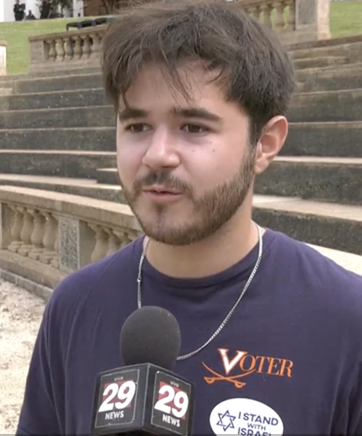 🚨 VIDEO - UVA Wahoos for Israel held a memorial for the six October 7 hostages executed by Hamas.  A table was placed in the Amphitheater on Grounds, with a setting for each victim with flowers, flags, and biographies.  

Student Eli Beaubien is President of Wahoos for Israel.
