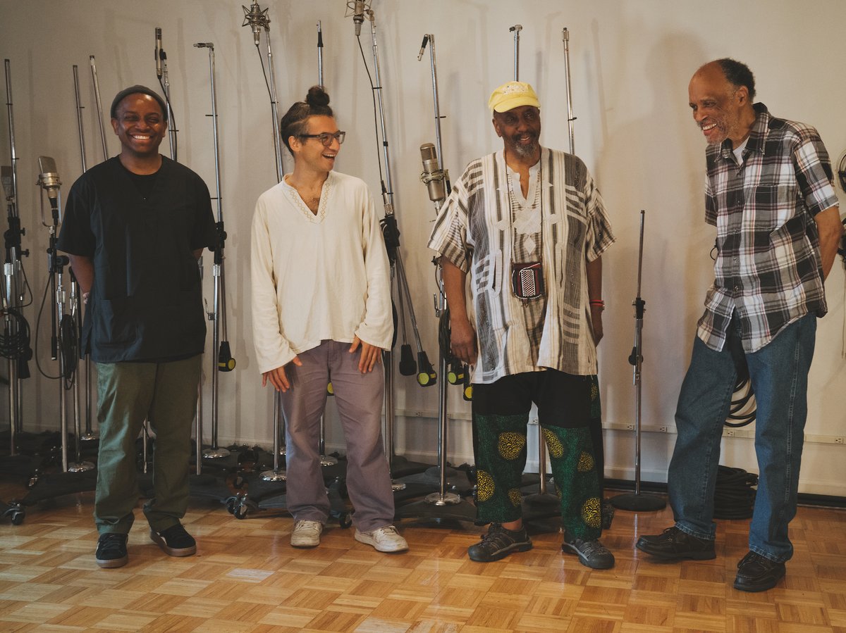 (((((((577))))))) (@577records) on Twitter photo OUT TODAY!
Legendary Musicians <a href="/DanielCarterNYC/">Daniel Carter</a> , Leo Genovese, William Parker <a href="/LittleHueyMusic/">William Parker</a> , Francisco Mela Reunite for an Outstanding Second Volume in ‘Shine Hear, Vol. 2’
LISTEN NOW!
Art on cover by Robert Mirolo. Band photo by Luke Marantz
danielcarternyc.bandcamp.com/album/shine-he… OUT TODAY!
Legendary Musicians <a href="/DanielCarterNYC/">Daniel Carter</a> , Leo Genovese, William Parker <a href="/LittleHueyMusic/">William Parker</a> , Francisco Mela Reunite for an Outstanding Second Volume in ‘Shine Hear, Vol. 2’
LISTEN NOW!
Art on cover by Robert Mirolo. Band photo by Luke Marantz
danielcarternyc.bandcamp.com/album/shine-he…