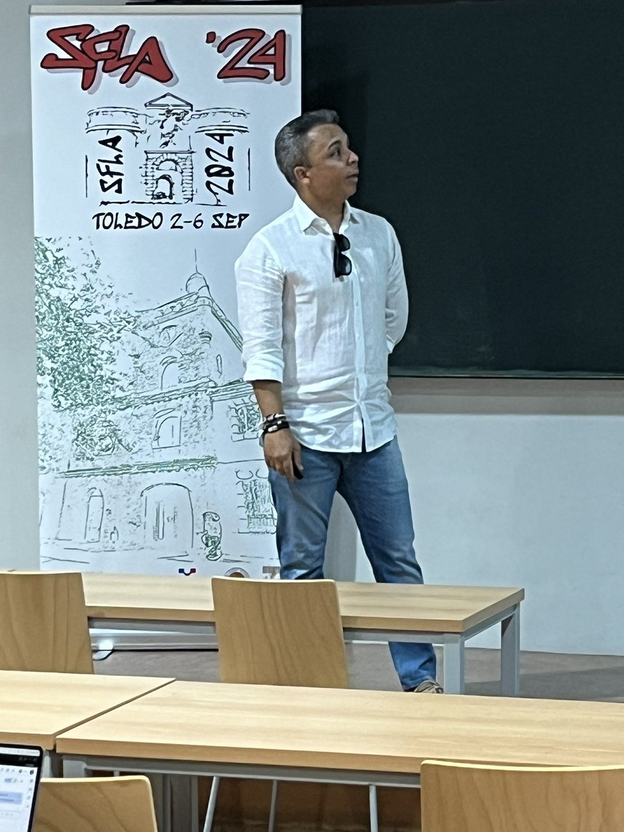 sfla2024oreto's tweet image. The last day of #SFLA2024 begins with the session given by @Karel_Gutierrez, where in an eminently practical way and with numerous examples he has developed multiple approaches based on #fuzzy_logic for #natural_language_processing and social #network_analysis.