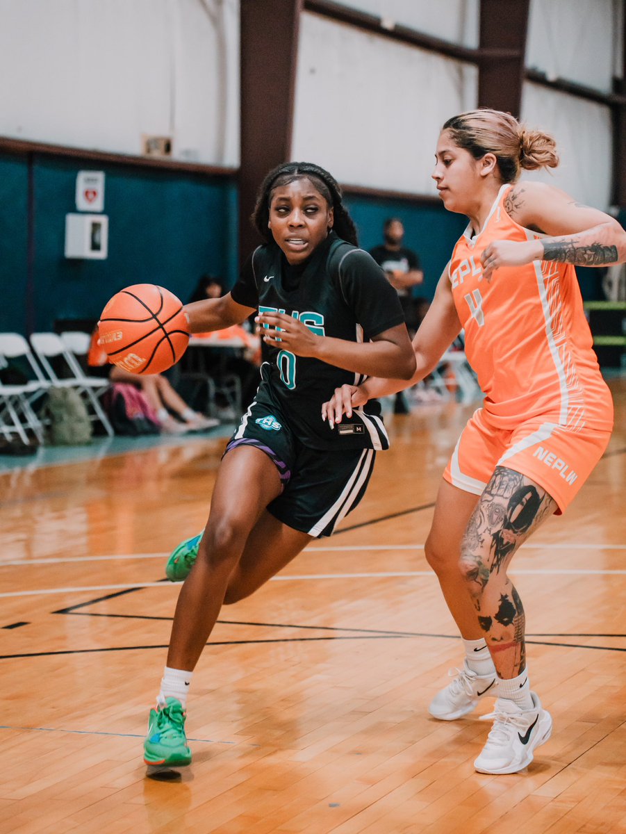 📂 THS Team Spaz 17U  vs  The Hoop Society Pro Am <a href="/thshoopz/">THS</a> 

📸 <a href="/shotbyleft/">JT</a>