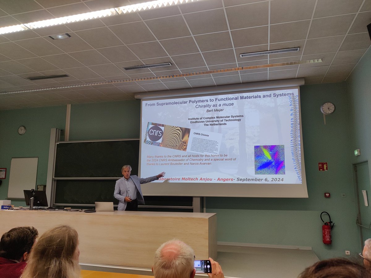MOLTECH_Anjou's tweet image. We are pleased to welcome Prof. Bert Meijer in @MOLTECH_Anjou as part of the ambassador program of the @CNRSchimie for a lecture about supramolecular functional materials!