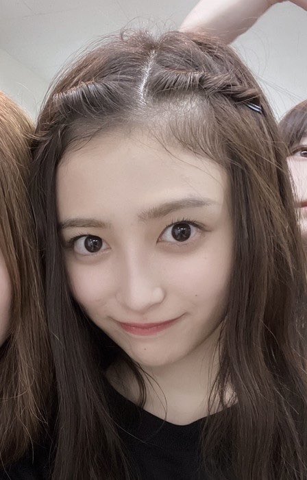 3ch__infini's tweet photo. ヘアメイクに詳しいお姉様たち…
このヘアアレンジのやり方を教えてください🥺
#井上和 #ヘアアレンジ https://t.co/pS8ao4cgV6