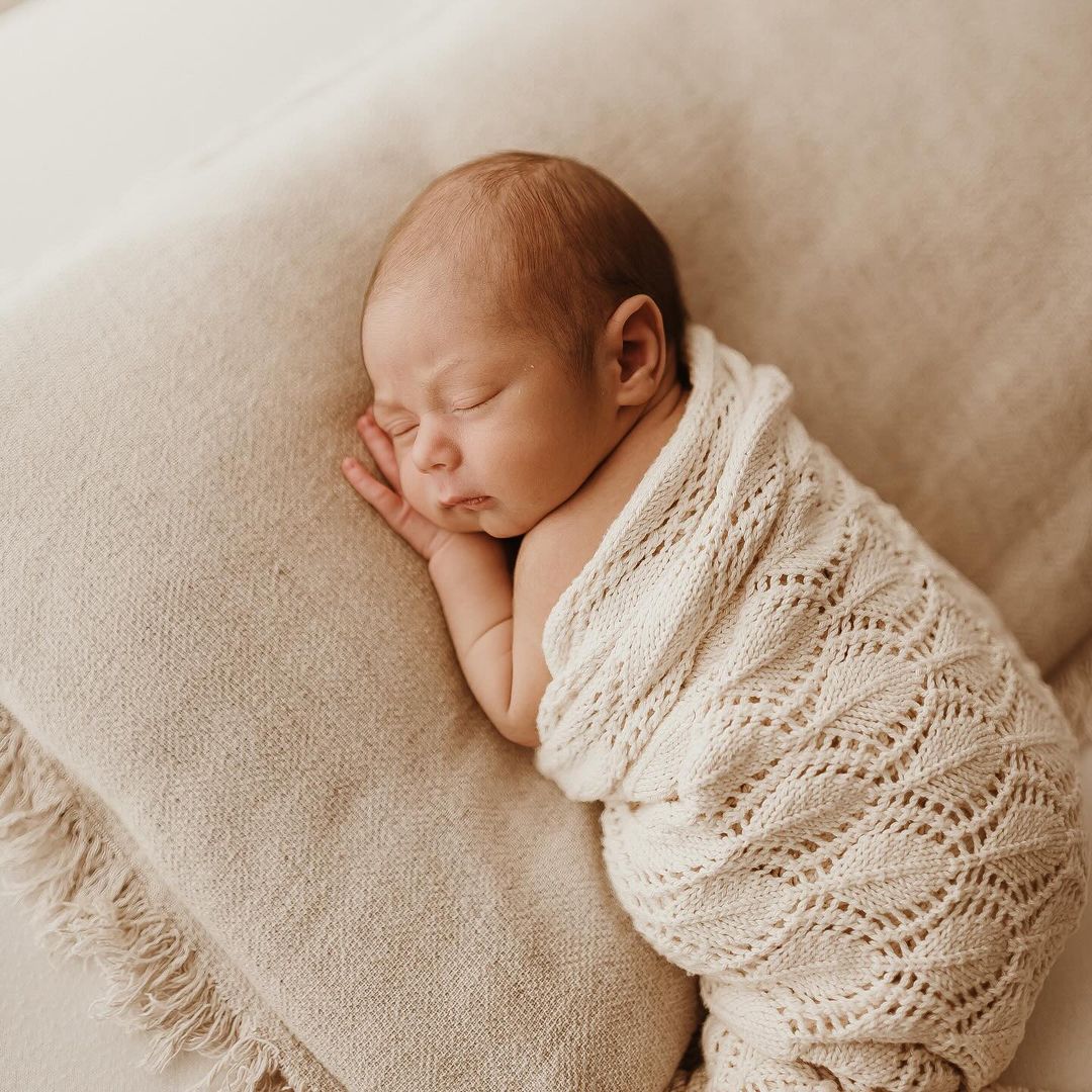 PostSnap's tweet image. Life moves fast. Cherish the tiny hands, the messy hair, and the endless laughter. 

Taking inspo from Holly and Tom Hajduczek, capture the moments that matter and hold them close in print &amp;gt; bit.ly/3ZOJuGw