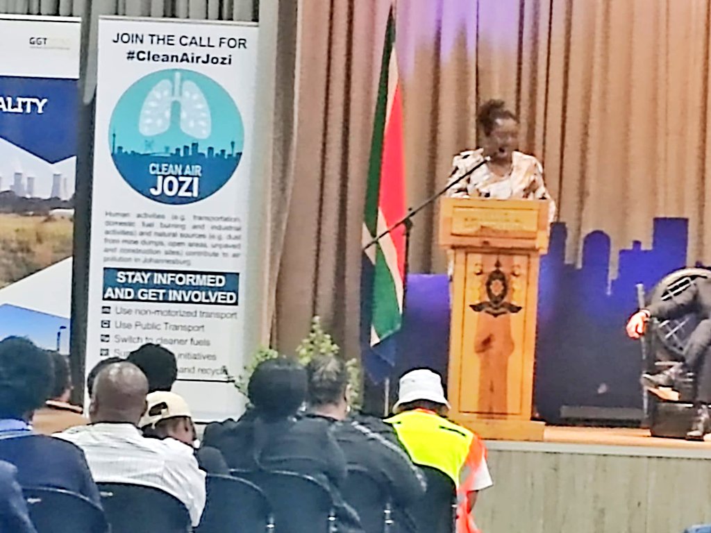 CityofJoburgZA's tweet image. Message of support by Dr. Patience Gwazi from the Department of Forestry Fisheries and Environment.

#CleanAirJozi 
#CleanAirWeek 
#BreatheCities
#KleenaJoburg ^GZ