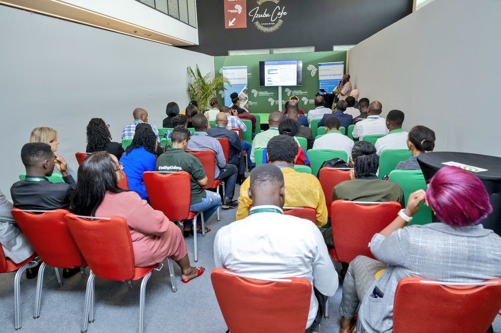 jcniyomugabo's tweet image. Yesterday, I had the opportunity to attend a side event hosted by USAID @HingaWunguke at the #AFSForum2024.

The event showcased the Agriculture Development Initiative, specifically the Farm Service Center (FSC) model developed by Cultivating New Frontiers in Agriculture (CNFA).…