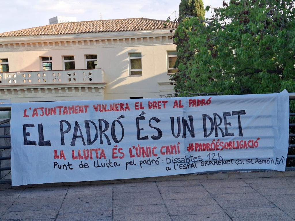 @EspaiGramenet (@espaigramenet1) on Twitter photo Quan <a href="/scgramenet/">Aj. Sta. Coloma Gram</a> ajuntament no respon , ho fa la ciutadania.
El padró es un dret i a #Gramenet es vulnera!!
#PadróEsObligació
<a href="/EspaiGramenet1/">@EspaiGramenet</a> els dissabtes fem assessoria.
Perque els drets de les persones si ens importen!!!💪✊ Quan <a href="/scgramenet/">Aj. Sta. Coloma Gram</a> ajuntament no respon , ho fa la ciutadania.
El padró es un dret i a #Gramenet es vulnera!!
#PadróEsObligació
<a href="/EspaiGramenet1/">@EspaiGramenet</a> els dissabtes fem assessoria.
Perque els drets de les persones si ens importen!!!💪✊