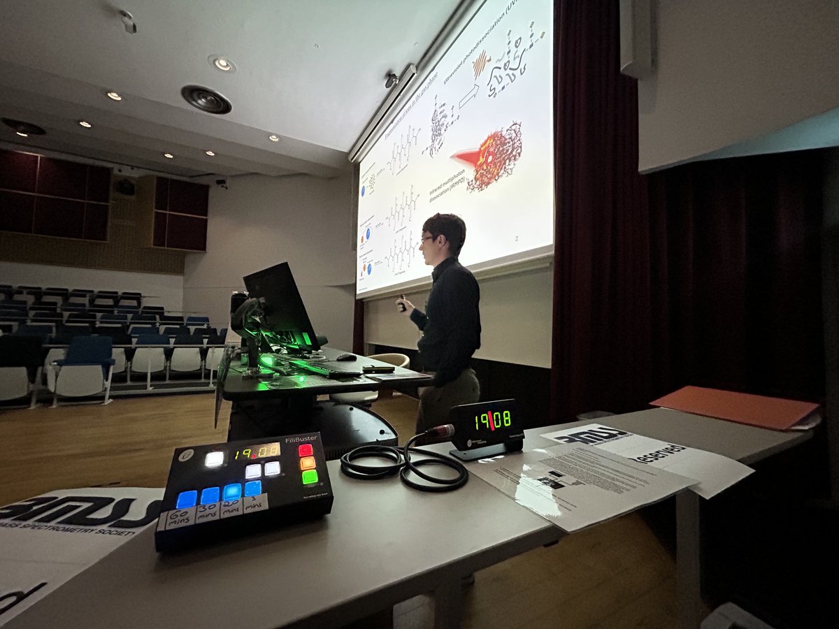 Shabaz Lab (@shabazlab) on Twitter photo Nikita Levin talking about his latest proteomics and glycoproteomics work on the exploris-omnitrap system. Great job! <a href="/RosFrankInst/">Rosalind Franklin Institute</a> #BMSSBSPR2024 Nikita Levin talking about his latest proteomics and glycoproteomics work on the exploris-omnitrap system. Great job! <a href="/RosFrankInst/">Rosalind Franklin Institute</a> #BMSSBSPR2024