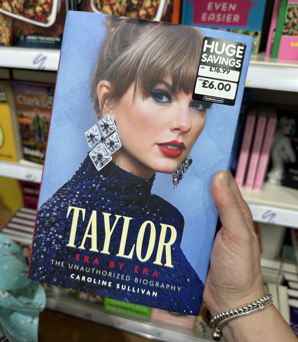 Today is National Read a Book Day! 📚

Where better to pick up some new stories for the whole family than @theworksstores.

#TheWorks #NationalReadABookDay #NewReads
