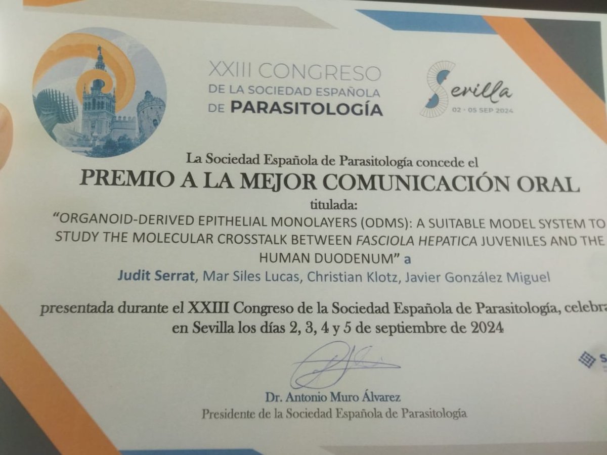 👩‍🔬🏆 Very proud of the researchers from the <a href="/atenea_lab/">Atenea Lab</a> who have won the prize for the best oral communication at the <a href="/Socepa2024/">SOCEPA 2024</a>!

They have also organised a round table and presented two posters and two other oral communications on their work with #Fasciola hepatica🪱🔬🙌