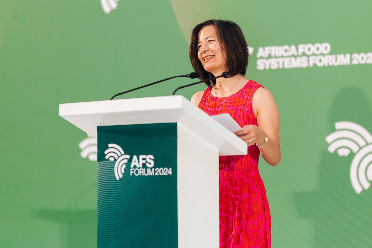 jcniyomugabo's tweet image. &quot;Your vision is African hope and your success is African success. The message is clear: if you sow in agriculture, you can reap prosperity for all.&quot;

~@reetaroymcf, CEO of @MastercardFdn, opens the #AFSForum2024&apos;s &apos;Special Event: A Conversation with Youths&apos; with a powerful…