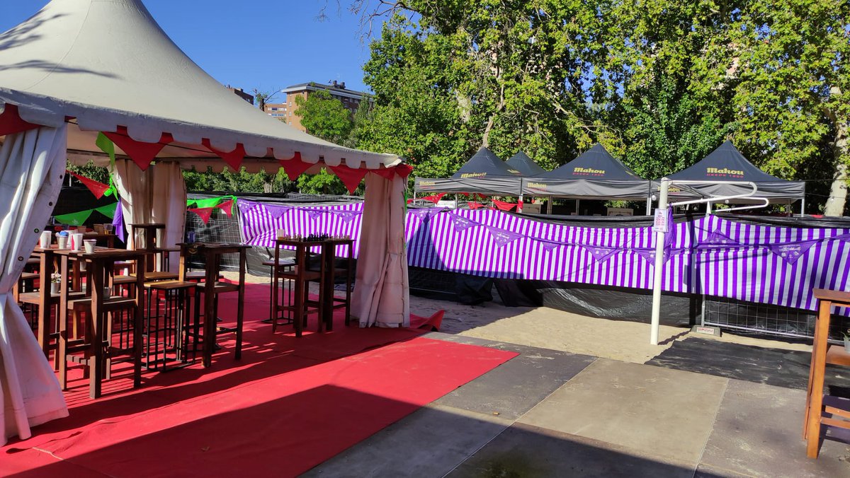 💜🏖️ 🄼🄾🅁🄴🅁🄰🅂 🄿🅄🄲🄴🄻🄰 🄵🄰🄽 🅉🄾🄽🄴

🫱🏼‍🫲🏽 (En colaboración con la coordinadora de fiestas y la federación de peñas del Real Valladolid. 

🗓️ Domingo 8 de Sept
🕕 18:00h
📍 Segundo escenario de Moreras (enfrente del embarcadero).

🎶➡️Música en directo
🍴➡️Degustación