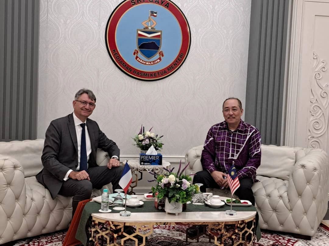 France in Malaysia tweet media