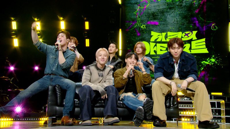 BlockBGlobal's tweet image. 240906 Block B

KBS shared some photos of Block B from The Seasons’ finale on their blog, with a summery of the episode’s events🐝🐝🐝🐝🐝🐝🐝❤️

🔗 mylovekbs.kbs.co.kr/index.html?sou…

#BLOCKB #블락비 @blockb_official