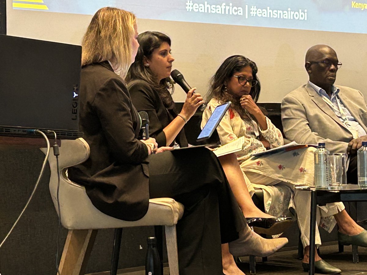 ⁦<a href="/SafiaV/">Safia Verjee</a>⁩ from ⁦<a href="/KenyaRedCross/">Kenya Red Cross</a>⁩ explains that short term funding (under 6 months) for pilots takes from communities but gives them little, so long-term sustainable funding is key ⁦<a href="/EAHSAfrica/">EAHS Africa | Africa's Humanitarian Conference</a>⁩