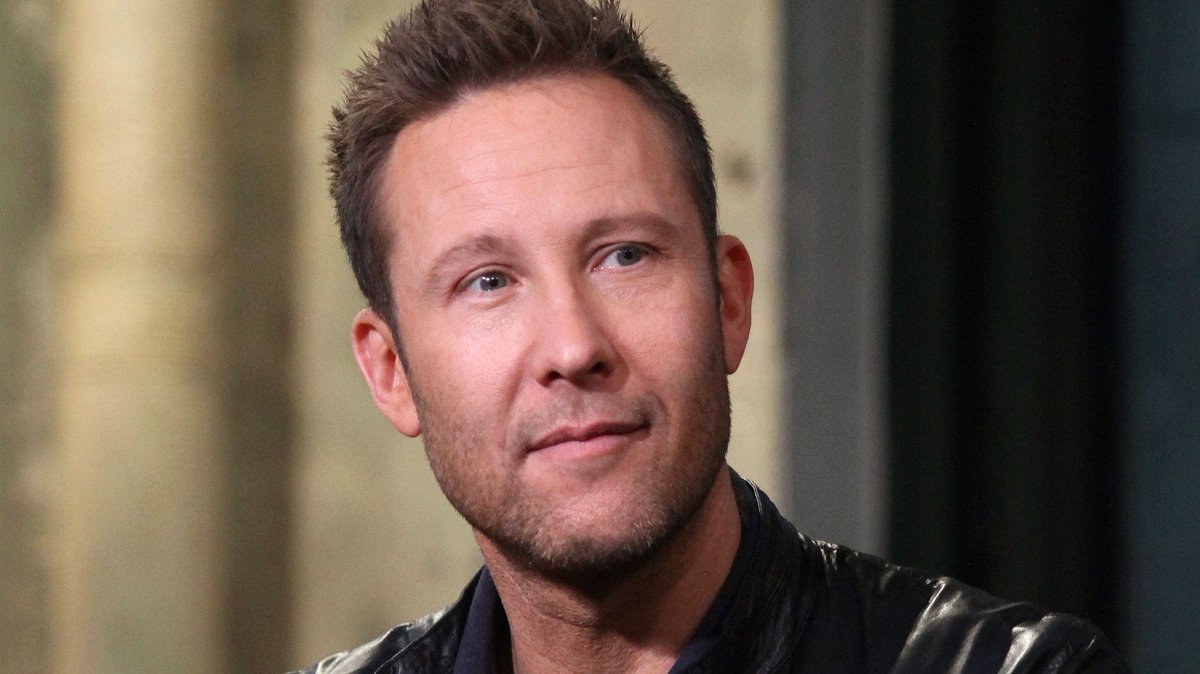 Michael Rosenbaum Siblings: Meet Eric and Laurie dlvr.it/TCvKG8
