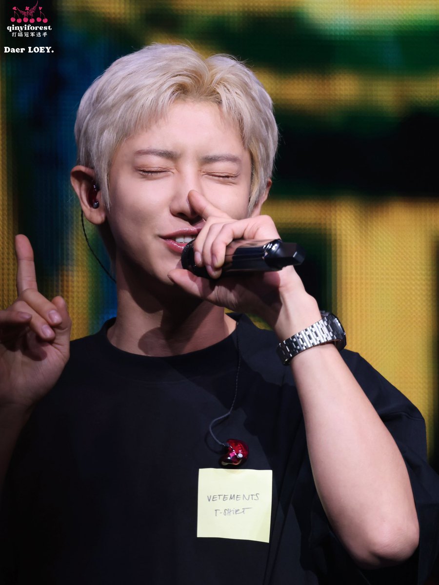 qinyiforest's tweet photo. 🍒CHANYEOL 240906🐾
      “Sound check”

#찬열 #EXO #엑소 #weareoneEXO 
#CHANYEOL_都市風景_City_scape_in_SEOUL
#2024_CHANYEOL_LIVETOUR https://t.co/l9O4bVAHVV
