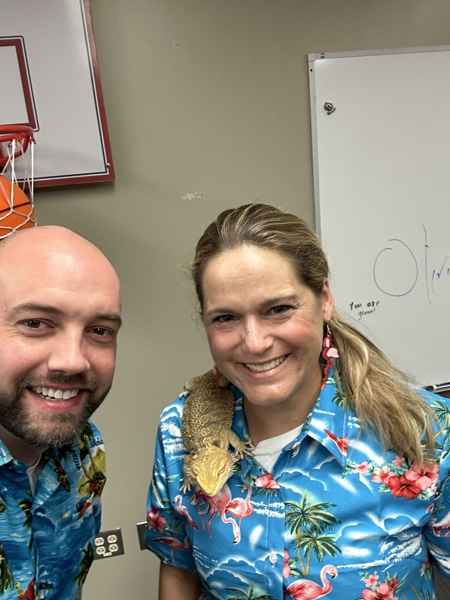 IWMSWolves's tweet image. You know it’s Friday at Woods when…🦩@LCteach_learn @dreiling_grant @Bclaypool63 @aquadockc
