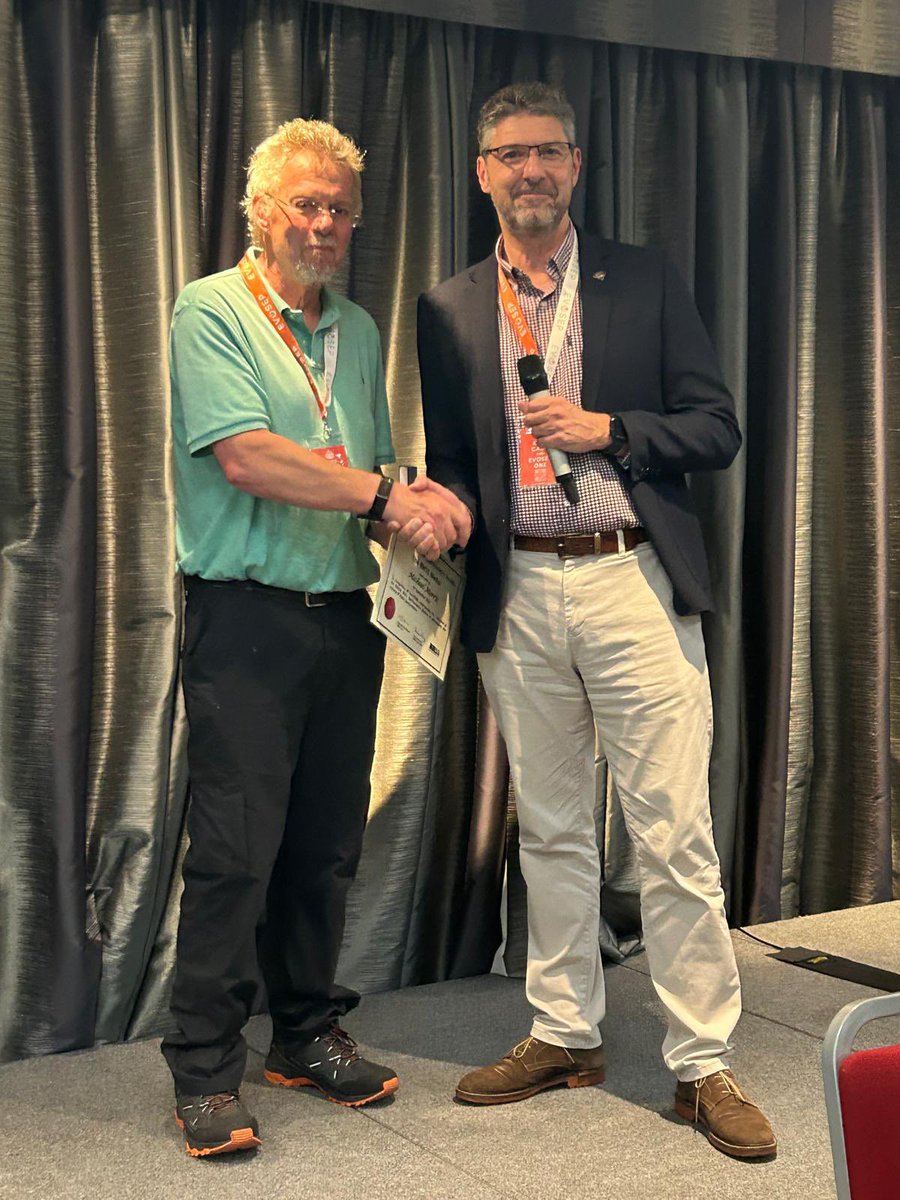 WatersAMST's tweet image. Congratulations to @WatersCorp very own Mike Morris for being awarded the @bmss_official BMSS Medal last night 🥳👏👏👏
