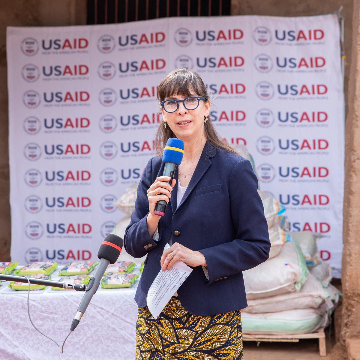 IITA Burundi (@iita_bdi) on Twitter photo #AIDI Great Lakes: Le lancement de la campagne de distribution des semences de maïs hybrides pour la saison A 2025 a été honoré par la présence de l'Ambassadrice de <a href="/US_Emb_Burundi/">U.S. Embassy Burundi</a> Lisa J. Peterson ainsi que certaines autorités de la province <a href="/Gitega/">Province Gitega</a>
<a href="/FeedtheFuture/">Feed the Future</a>
<a href="/USAID/">USAID</a> #AIDI Great Lakes: Le lancement de la campagne de distribution des semences de maïs hybrides pour la saison A 2025 a été honoré par la présence de l'Ambassadrice de <a href="/US_Emb_Burundi/">U.S. Embassy Burundi</a> Lisa J. Peterson ainsi que certaines autorités de la province <a href="/Gitega/">Province Gitega</a>
<a href="/FeedtheFuture/">Feed the Future</a>
<a href="/USAID/">USAID</a>