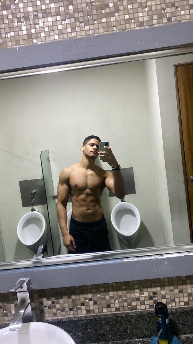 Vic🏳️🌈🏳️⚧️ tweet media