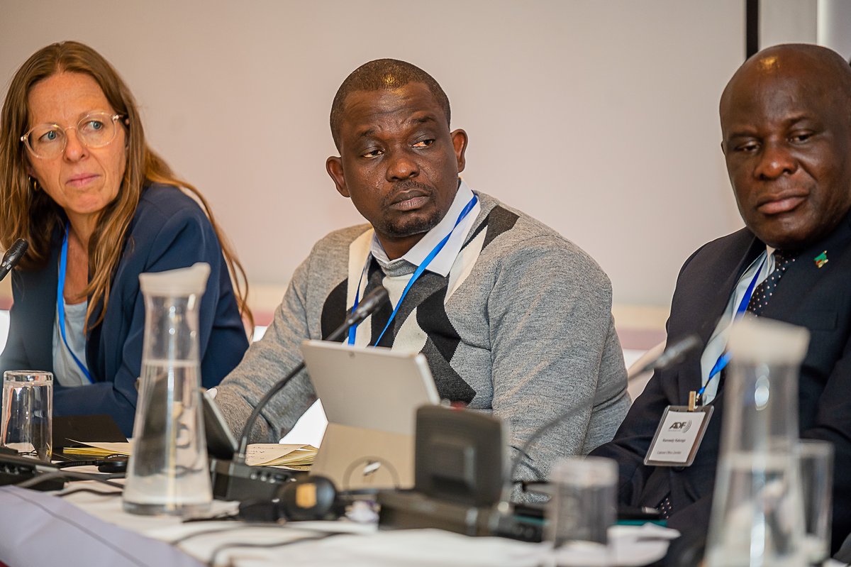 GDS_Disability's tweet photo. "Digital transformation must be inclusive for all," stated Charles, @UKinKenya at the #AfricanPreSummit
He highlighted:
💻Digital inclusion for women & youth with disabilities
📊Collaboration on ICT standards with GIZ
📈Push for accessible government & business platforms in🇰🇪 https://t.co/ttAmg94maY