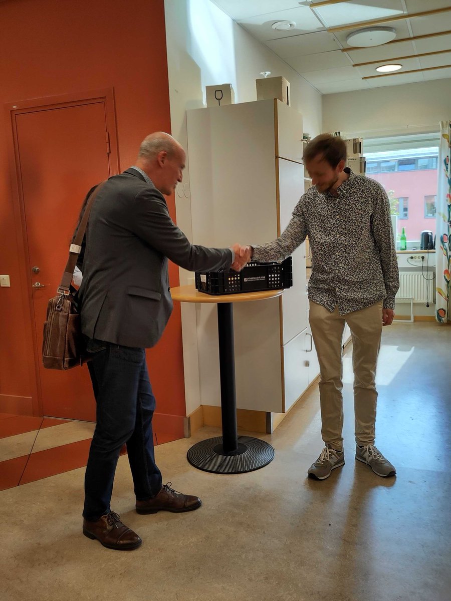 Ångström Advanced Battery Centre (@angstromabc) on Twitter photo We have a new doctor! Simon Colbin has successfully defended his thesis today. The faculty opponent was Prof. Maria Forsyth (<a href="/professormaria/">Maria Forsyth</a>) from Deakin University, Australia. Congratulations, Simon! <a href="/younesi/">Reza Younesi</a> <a href="/chem_angstrom/">Department of Chemistry - Ångström</a> <a href="/NaylorChemistry/">Andy Naylor</a> We have a new doctor! Simon Colbin has successfully defended his thesis today. The faculty opponent was Prof. Maria Forsyth (<a href="/professormaria/">Maria Forsyth</a>) from Deakin University, Australia. Congratulations, Simon! <a href="/younesi/">Reza Younesi</a> <a href="/chem_angstrom/">Department of Chemistry - Ångström</a> <a href="/NaylorChemistry/">Andy Naylor</a>
