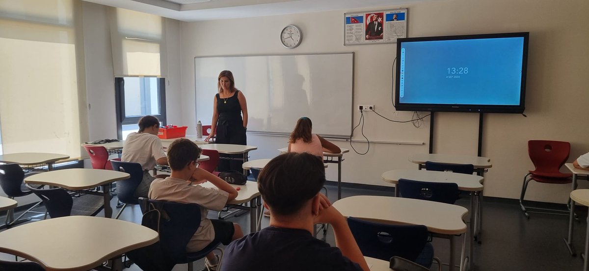 9.sınıf öğrencilerimizin katılımı ile TÜBİTAK Bilim Olimpiyatları tanıtım ve değerlendirme sınavlarımızı gerçekleştirdik. Olimpiyat sorularına ilgi duyan, kendini bu alanda geliştirmek isteyen ve milli takımı hedefleyen öğrencilerimize hedefledikleri bu yolda başarılar dileriz.