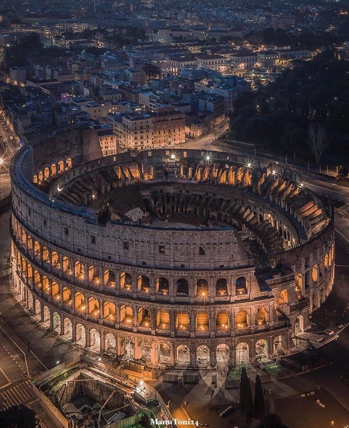 Arteymas_'s tweet photo. Coliseo Romano… https://t.co/vVMxErEvoh