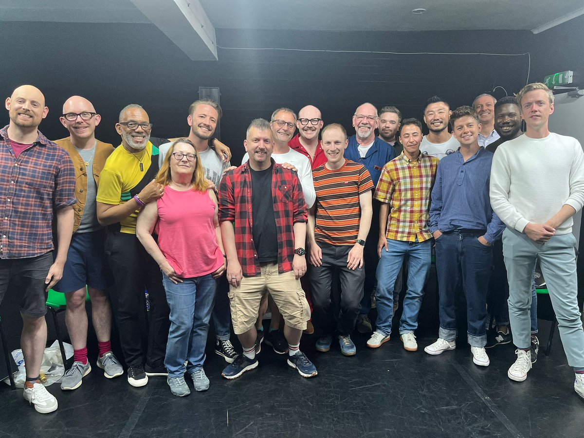 RainbowNationDA's tweet photo. Our Xmas Term of classes starts this Sunday. 
With various genres, styles &amp; ability levels, an incredibly inclusive, welcoming &amp; friendly vibe plus lots of awesome, lovely people. Come try a class &amp; join our community! 

GET YOUR FIRST CLASS HALF PRICE WITH PROMO CODE 'NEW50%' https://t.co/CTDU9LVp7s