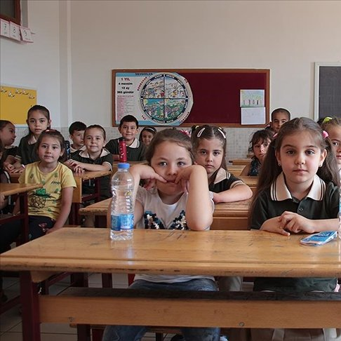 bpthaber's tweet photo. #SONDAKİKA | Milli Eğitim Bakanı Yusuf Tekin:

Pazartesi okullar "Çanakkale'den Gazze'ye Vatan Savunması" açılış dersiyle başlayacak.