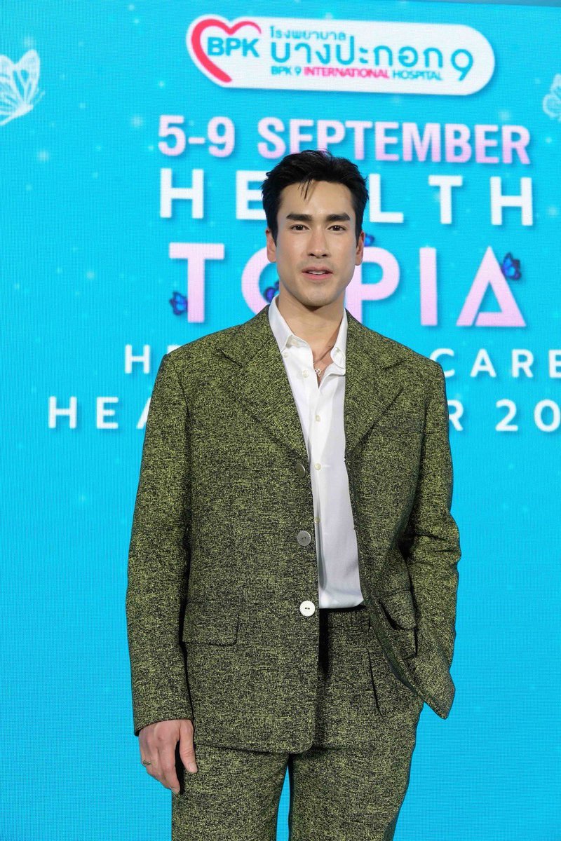 WOMENTERTAIN's tweet photo. โรงพยาบาลบางปะกอก 9 อินเตอร์เนชั่นแนล พา ณเดชน์ มาเช็กอิน! ที่ดินแดนสุขภาพดี #HealthTopia Heart Of Care Health Fair 2024 มหกรรมคนรักสุขภาพ Check & Share เคล็ดลับสุขภาพดีแบบจัดเต็ม!!

[อ่านต่อ…🔗 https://t.co/WQ7nyB9Sgi]

#BPK9 #BPK9HOSPITAL #BPK9XNadech #HealthTopia #Healthtopiaดินแดนสุขภาพดี #HeartOfCareHealthFair2024  #มหกรรมคนรักสุขภาพ #HCF2024 #HealthFair
#แบร์รี่ #barrynadech #ณเดชน์คูกิมิยะ #nadechactivity #NadechKugimiya #kugimiyas #mclizasadler #Lisa #ลิซ่าอาลิซาเบธ #lizasadler  #HeartofCare #ดูแลด้วยหัวใจ
