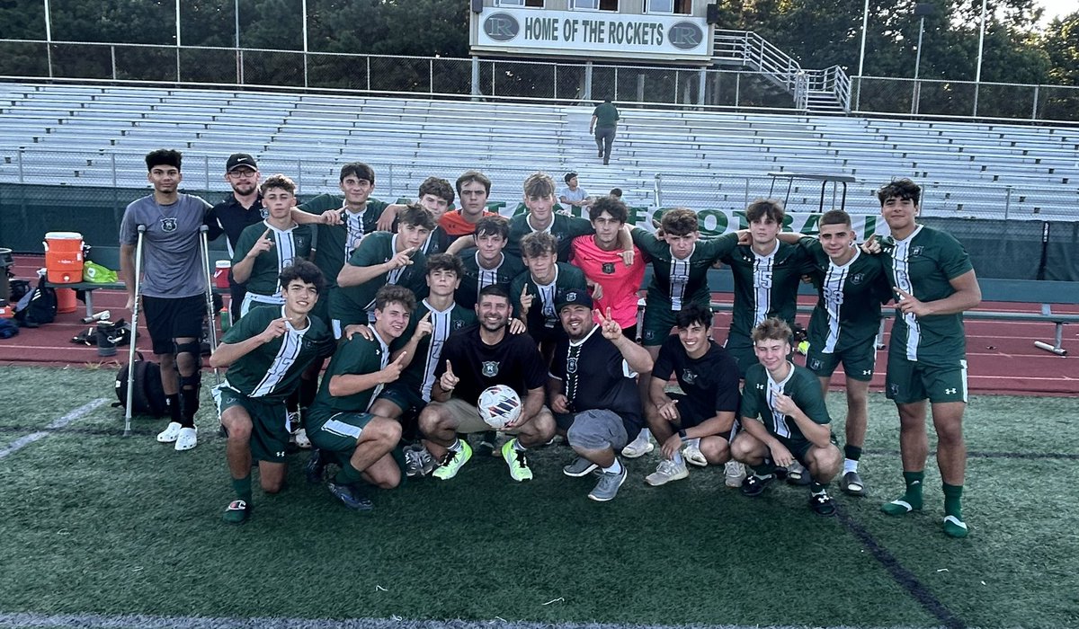 KayRed04's tweet image. Great win for their first game 6-1 ⚽️⚽️