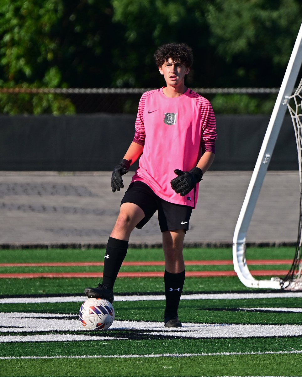 KayRed04's tweet image. Great win for their first game 6-1 ⚽️⚽️